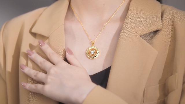 Amazon.com: Mkhhy Compass Necklace for Women Jewelry For Woman I'd
